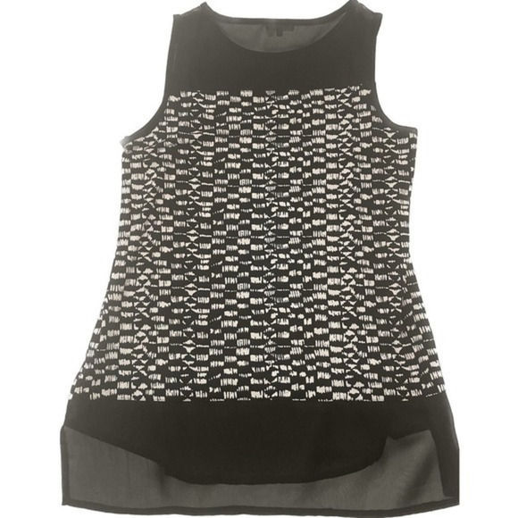 Vince Camuto Tops - Vince Camuto Tropical‎ Rain Black White Blouse Size XS